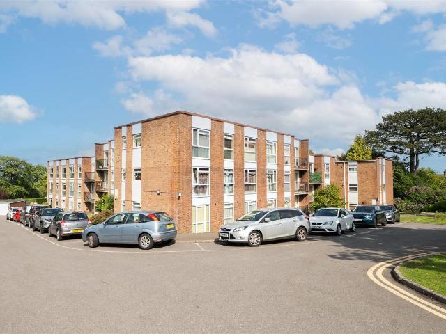 Apartment for rent in Cross In Hand, East Sussex