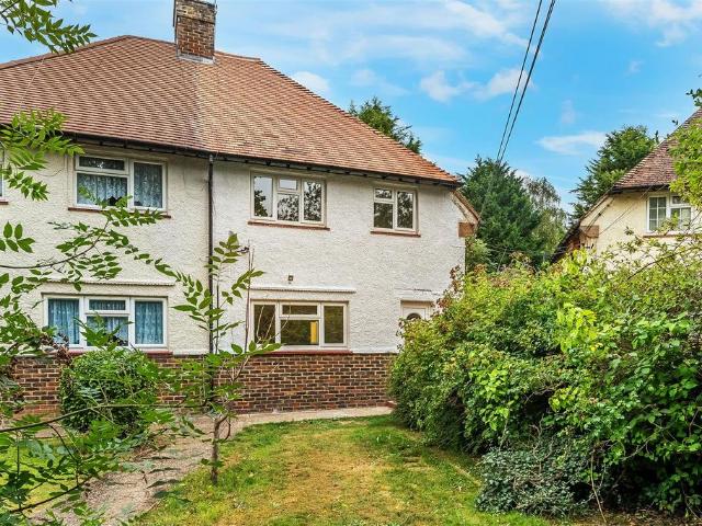 House for rent in Oxted, Hillview