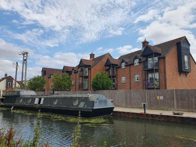 Apartment for rent in Enborne, West Berkshire