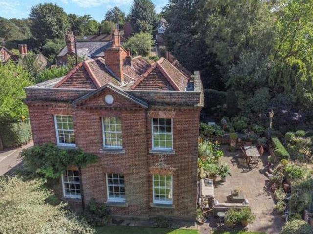 House for sale in Welwyn, Fretherne