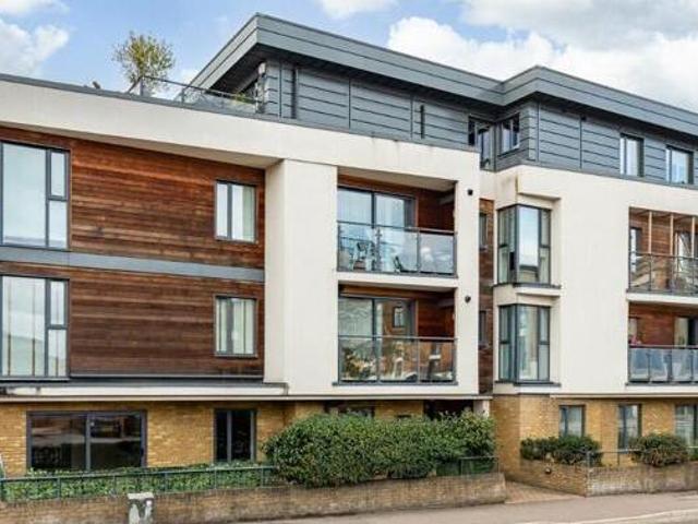 House for sale in Hertford, Colliers End