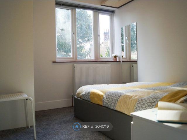 Room for rent in Brompton, Gillingham