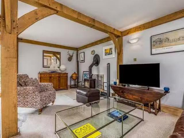 Apartment for rent in Littlecote, West Sussex