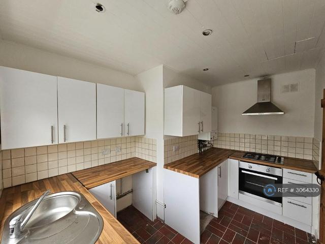 House for rent in Cilybebyll, Alltwen