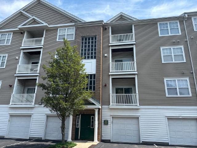Condo for sale in Woonsocket, Rhode Island