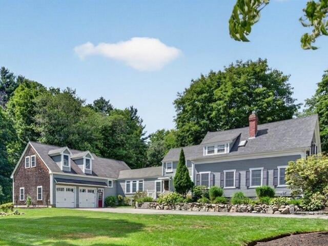 House for sale in North Reading, Massachusetts