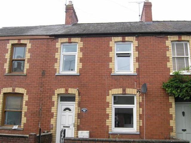 House for rent in Llanbadoc, Wales