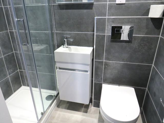 Room for rent in Chadsmoor, Staffordshire