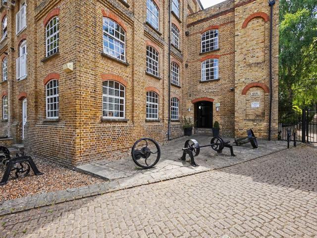 Apartment for rent in Bourne Vale, Kent