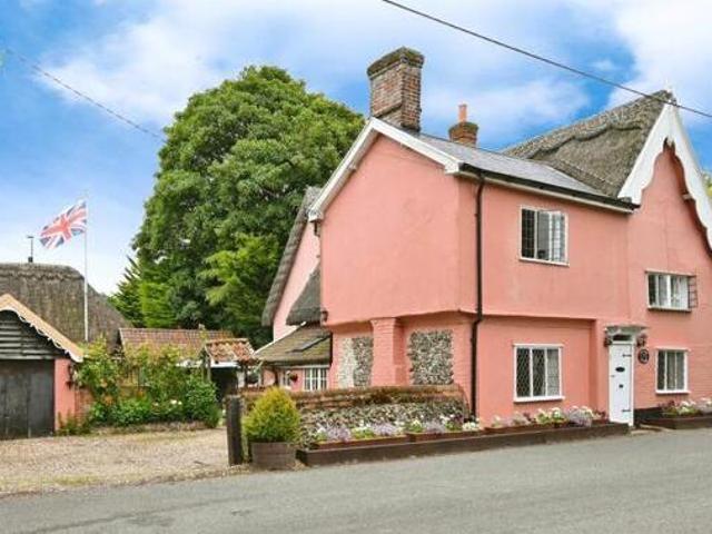 House for sale in Lyons, Greater London