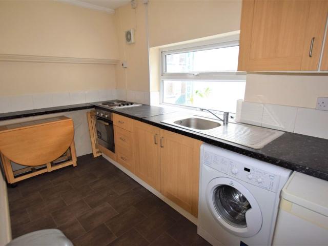 Studio for rent in Hurdsfield, Macclesfield