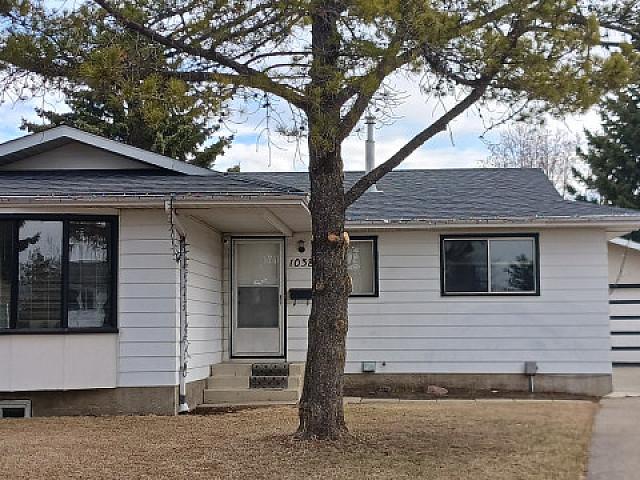 Property for rent in Wedgewood, Alberta