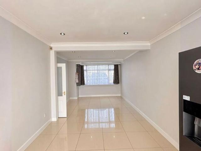 House for rent in South Stanmore, Greater London