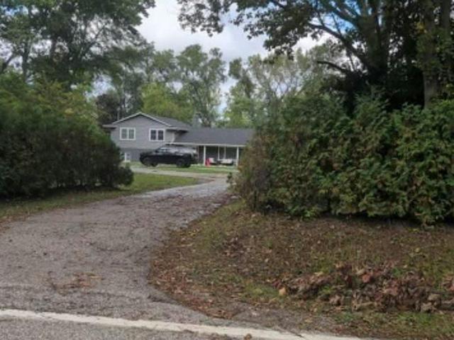 House for sale in Priehs Estates, Clinton Township