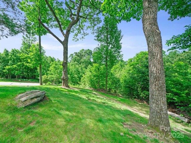 Land for sale in Hendersonville