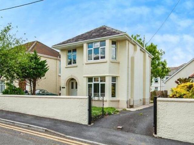 House for sale in Carmarthen, Sir Gaerfyrddin / Carmarthenshire