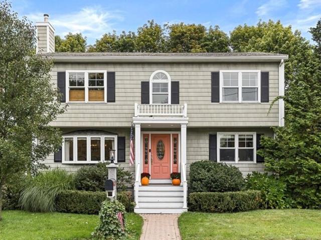 House for sale in Centerville, Beverly