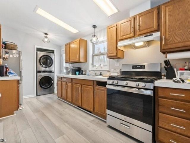 House for sale in Franklin Grove, Hardwick Township