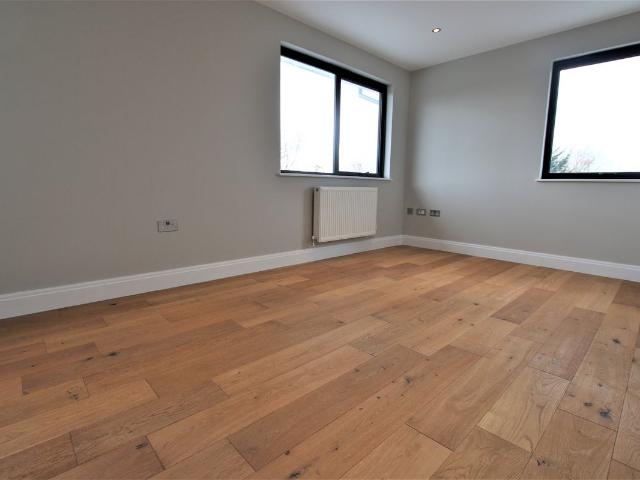 Apartment for rent in Colnbrook with Poyle, Slough