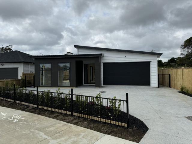 House for rent in Howick, Oroua County