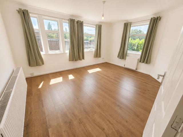 House for rent in Mill Hill, Greater London