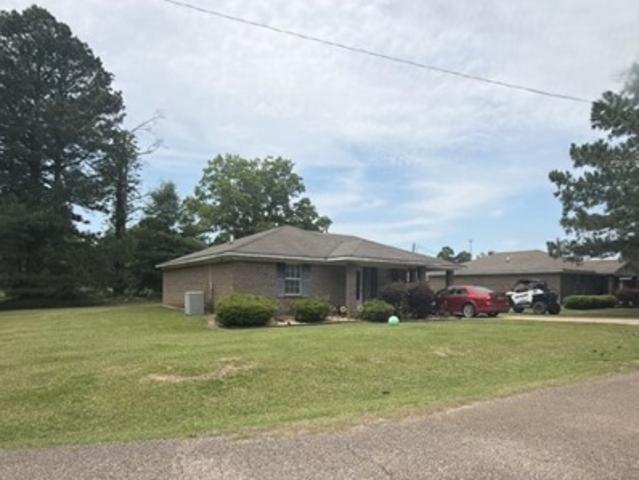 House for sale in Aberdeen, Mississippi
