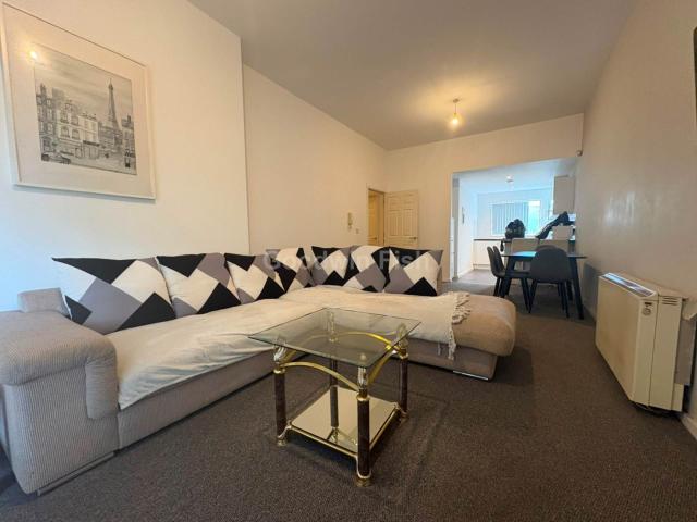 Apartment for rent in Old Trafford, Trafford Park