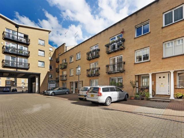 Apartment for rent in Lower Clapton, Greater London