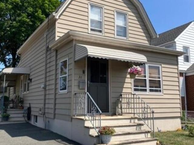 House for sale in Elmwood Park House for sale in Elmwood Park