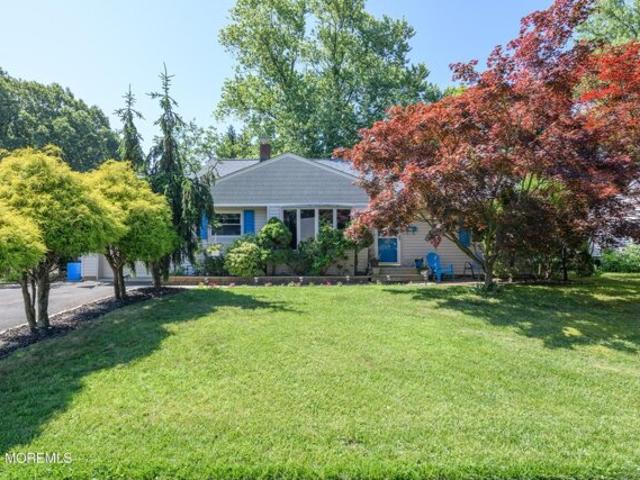 House for sale in Holmdel