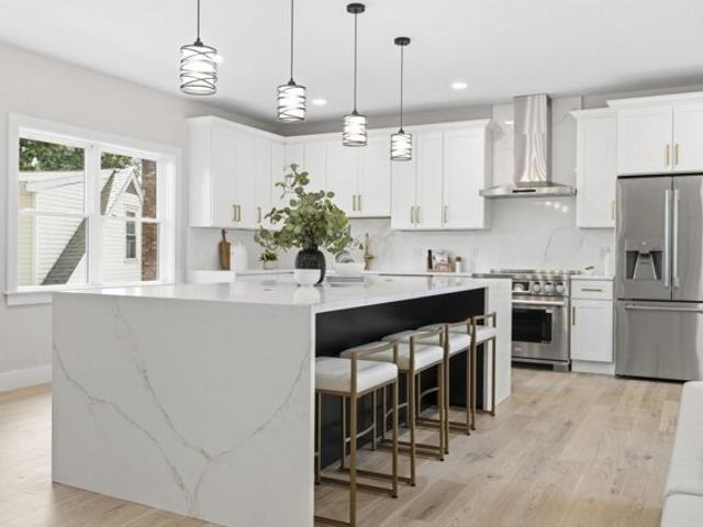 Condo for sale in Framingham, Middlesex County