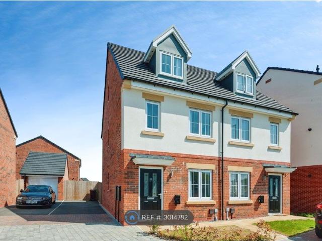 House for rent in Halewood Green, Halewood