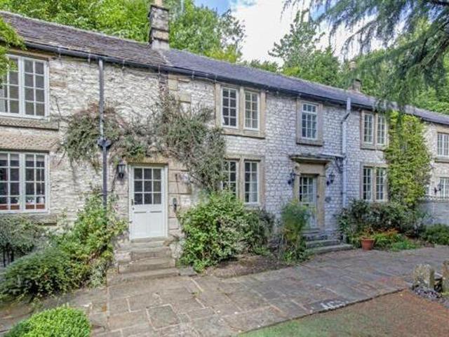 House for sale in Charlesworth, East Midlands