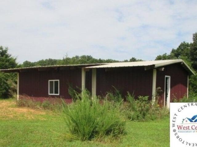 House for sale in Cole Camp