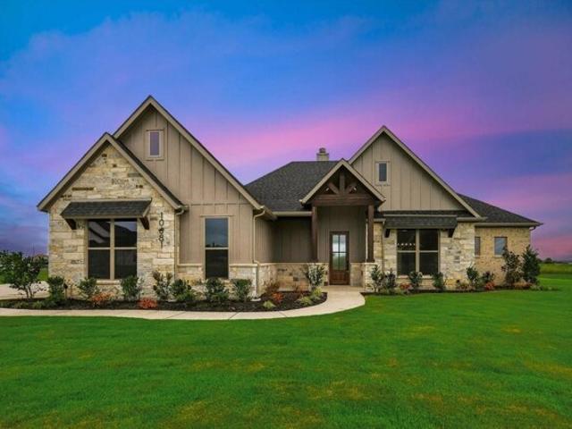House for sale in Venus, Texas