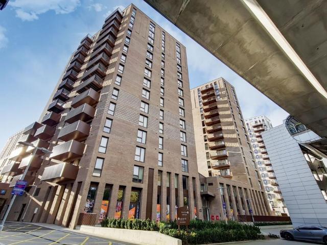 Apartment for rent in Silvertown, Greater London