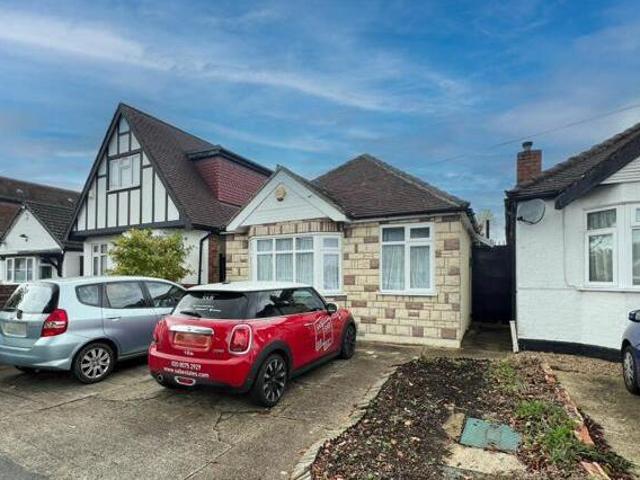 House for sale in London Borough of Ealing, Greenford