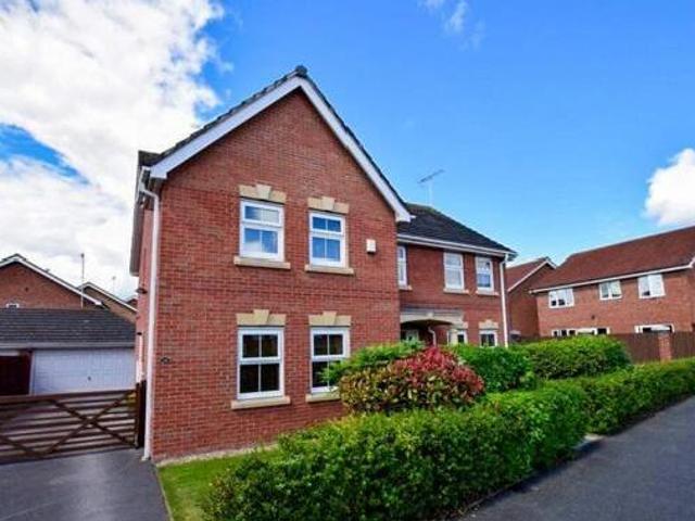 House for sale in Little Neston, West Vale