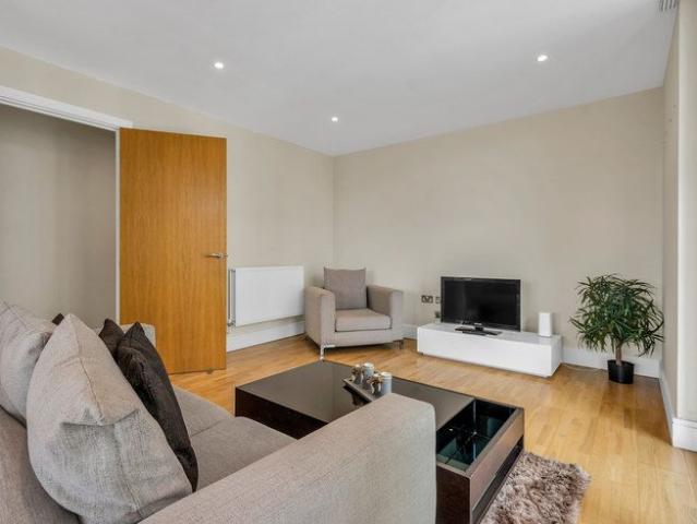 Apartment for rent in Westminster, Victoria