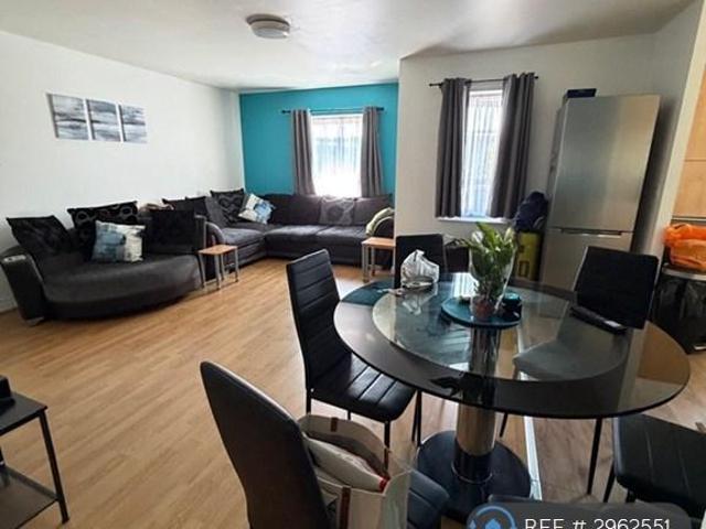 House for rent in Bowes, Greater London