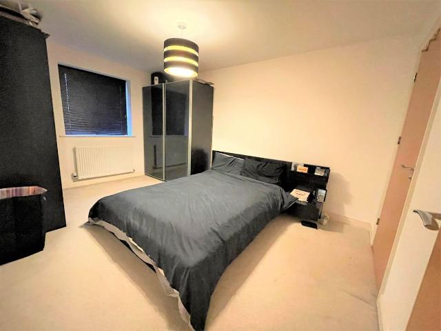Apartment for rent in Bowes, Greater London