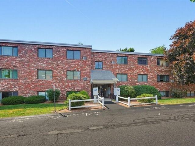 Condo for sale in Franklin, Massachusetts