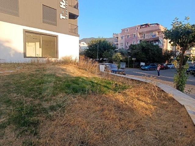 Kuşadasi, Aydin içerisinde satılık Dükkan