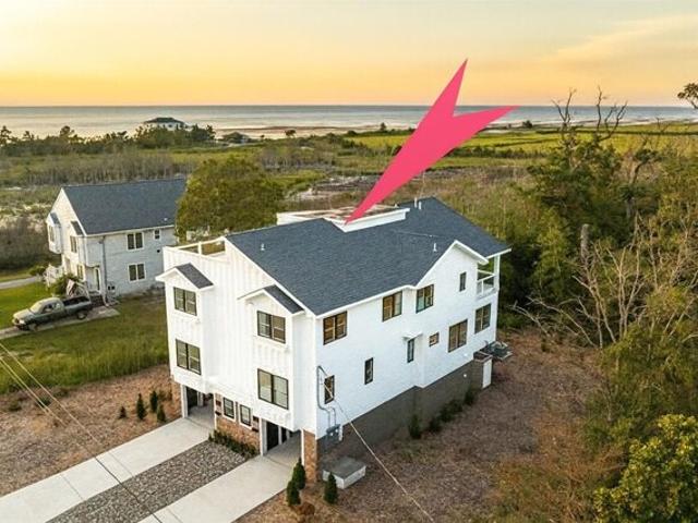 House for sale in Green Creek, New Jersey