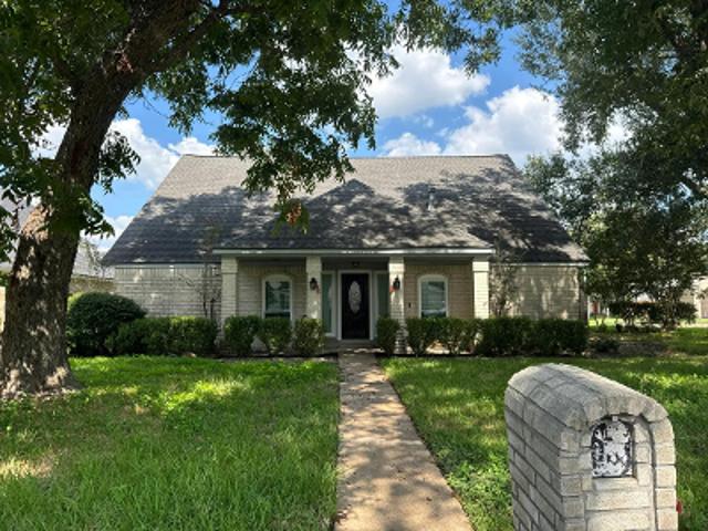 House for sale in Mills Walk, Houston