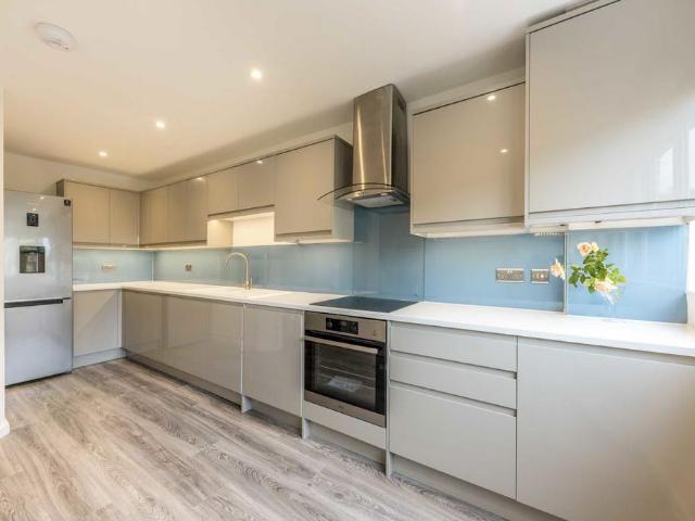 House for rent in London Borough of Hammersmith and Fulham, Greater London
