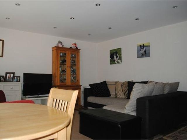 House for rent in Westminster, Victoria