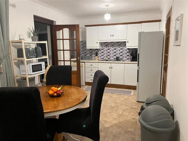 Bungalow to rent in Tuam, Connacht