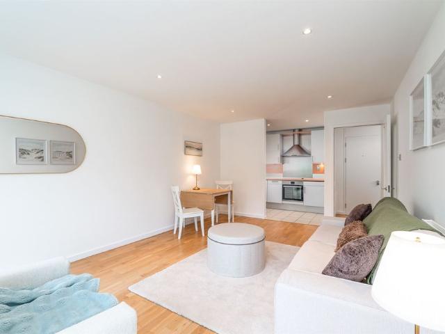 Apartment to rent in Mount Saint Annes, Dublin