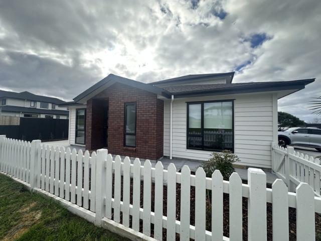 House for rent in Whangaparaoa, Oroua County